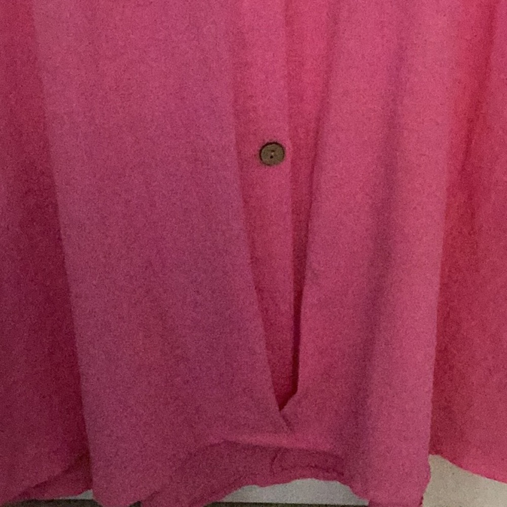 Pink top - Picture 3 of 4